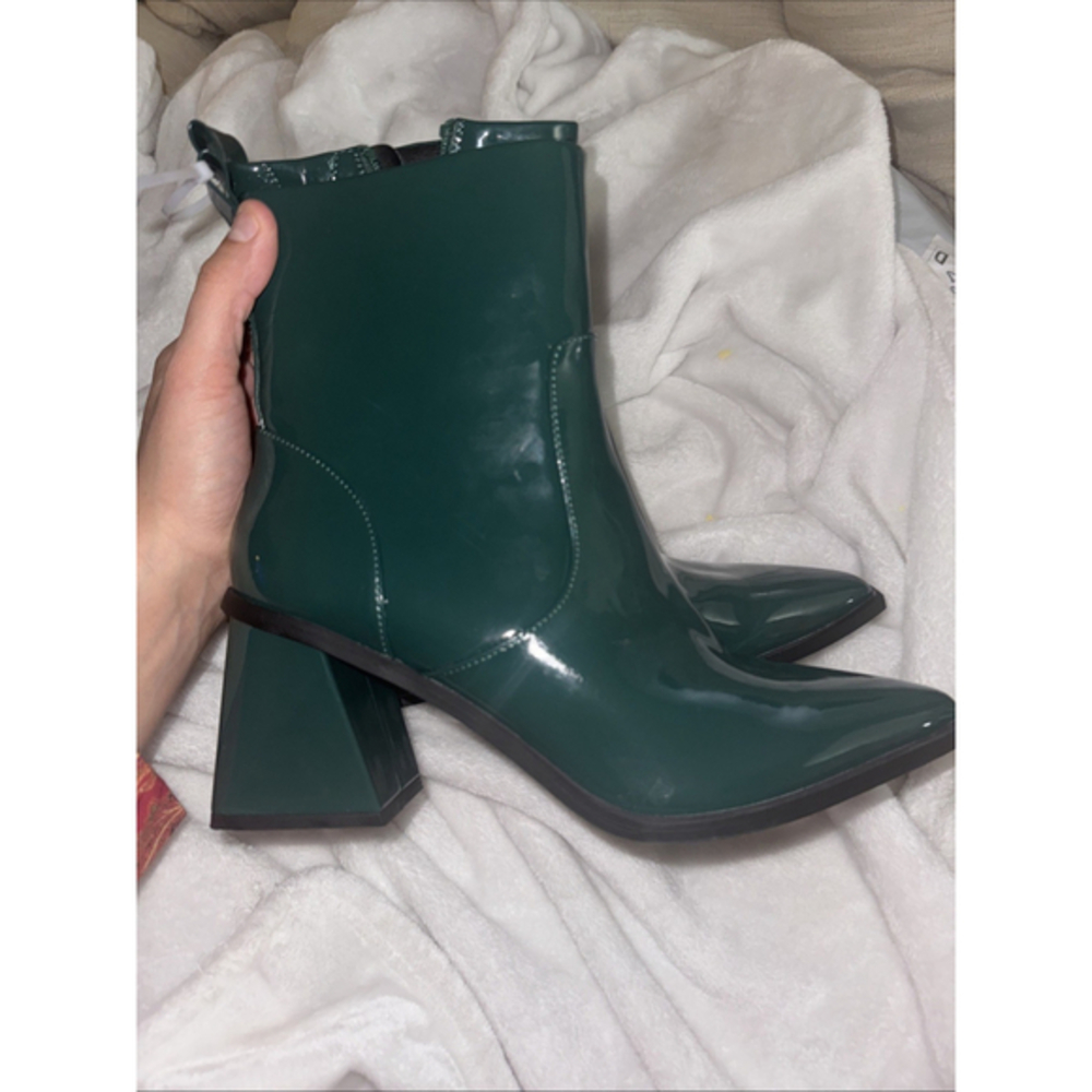 BP. Lorraine Pointed Toe Bootie In Green So Chic Botanical 9M
